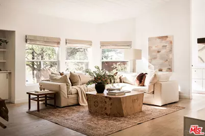 11202 Canton Dr, Studio City, CA 91604 - Photo 5