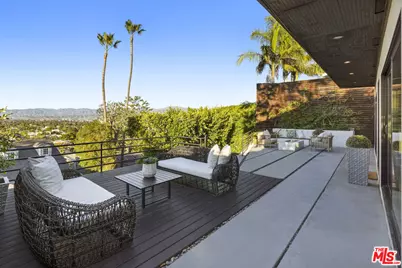 3838 Buena Park Dr, Studio City, CA 91604 - Photo 41
