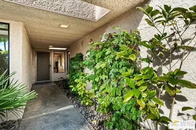1561 S Cerritos Dr, Palm Springs, CA 92264 - Photo 3