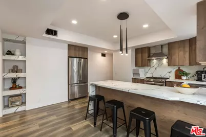 1210 N Kings Rd #101, West Hollywood, CA 90069 - Photo 13