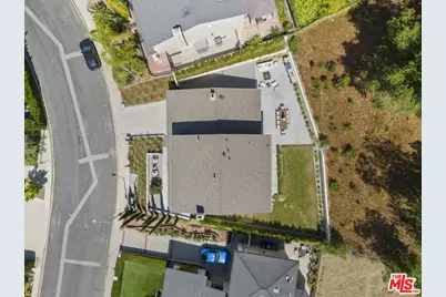 11268 Dona Lola Dr, Studio City, CA 91604 - Photo 39