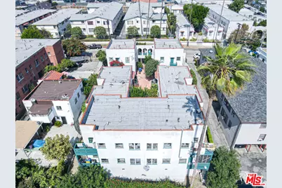 4520 Willow Brook Ave, Los Angeles, CA 90029 - Photo 17