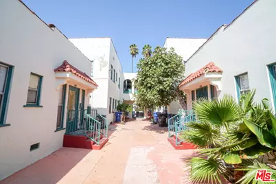 4520 Willow Brook Ave, Los Angeles, CA 90029 - Photo 9