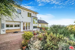 321 N Las Casas Ave, Pacific Palisades, CA 90272 - Photo 9