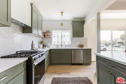 1570 S Hayworth Ave, Los Angeles, CA 90035 - Photo 13