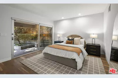 3239 Ledgewood Dr, Los Angeles, CA 90068 - Photo 25