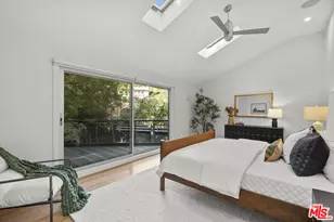 3239 Ledgewood Dr, Los Angeles, CA 90068 - Photo 13
