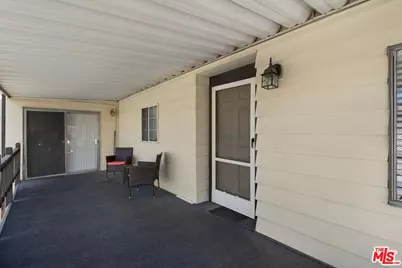 21317 Blue Curl Way #230, Canyon Country, CA 91351 - Photo 5