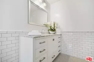 23057 Sylvan St, Woodland Hills, CA 91367 - Photo 31