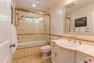 17340 Cumpston St, Encino, CA 91316 - Photo 23
