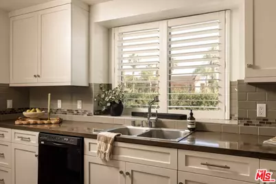 1141 17th St #4, Santa Monica, CA 90403 - Photo 3