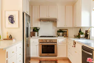 14322 Dickens St, Sherman Oaks, CA 91423 - Photo 21