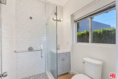 1283 S Windsor, Los Angeles, CA 90019 - Photo 37