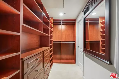 11855 Goshen Ave #104, Los Angeles, CA 90049 - Photo 19