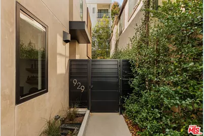 929 Hilldale Ave, West Hollywood, CA 90069 - Photo 31