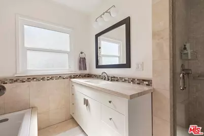 5711 Vista Del Monte Ave, Sherman Oaks, CA 91411 - Photo 19