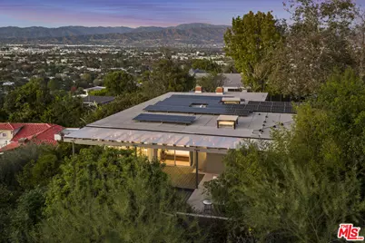 11526 Laurelcrest Dr, Studio City, CA 91604 - Photo 35