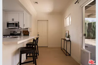 17522 Runnymede St, Van Nuys, CA 91406 - Photo 7