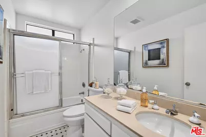 15167 Magnolia Blvd #E, Sherman Oaks, CA 91403 - Photo 19