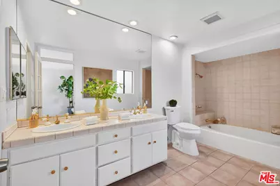 15167 Magnolia Blvd #E, Sherman Oaks, CA 91403 - Photo 23
