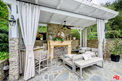 525 Berkshire Ave, La Canada Flintridge, CA 91011 - Photo 45