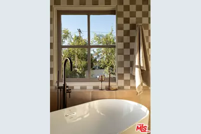 1785 Campus Rd, Los Angeles, CA 90041 - Photo 23