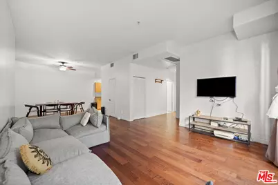 917 S New Hampshire Ave #301, Los Angeles, CA 90006 - Photo 7