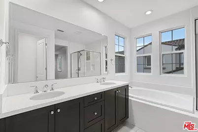 20609 W Chestnut Cir, Porter Ranch, CA 91326 - Photo 15