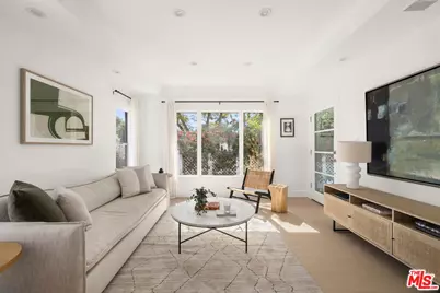 8987 Norma Pl, West Hollywood, CA 90069 - Photo 3