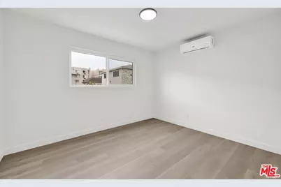 711 Bartlett St, Los Angeles, CA 90012 - Photo 13