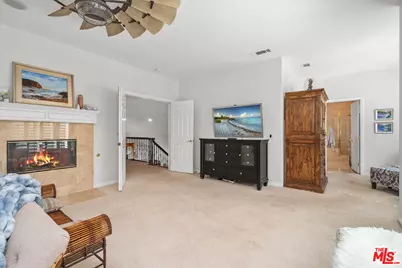 186 Royal London Ct, Lake Sherwood, CA 91361 - Photo 25