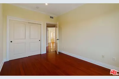 1135 S Shenandoah St #401, Los Angeles, CA 90035 - Photo 19