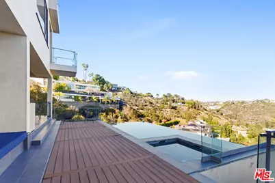 1018 Stradella Rd, Los Angeles, CA 90077 - Photo 15