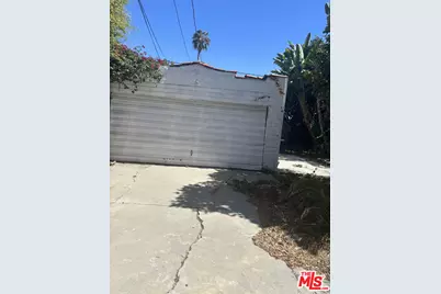 2232 S Ridgeley Dr, Los Angeles, CA 90016 - Photo 17