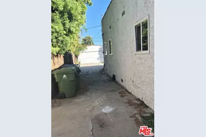 2232 S Ridgeley Dr, Los Angeles, CA 90016 - Photo 7