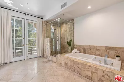 11500 San Vicente Blvd #221, Los Angeles, CA 90049 - Photo 23