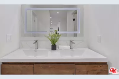 20657 Septo St, Chatsworth, CA 91311 - Photo 15