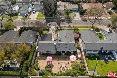 22301 Leadwell St, Canoga Park, CA 91303 - Photo 45