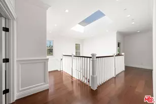 453 S Bentley Ave, Los Angeles, CA 90049 - Photo 23