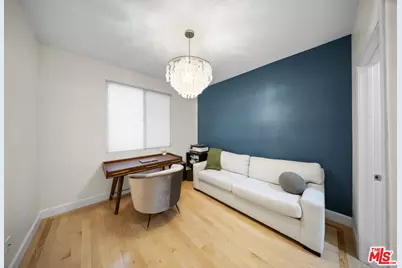 18330 Hanan Ct, Tarzana, CA 91356 - Photo 15