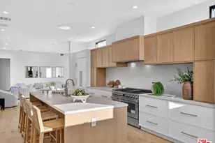 8404 Gonzaga Ave, Los Angeles, CA 90045 - Photo 13