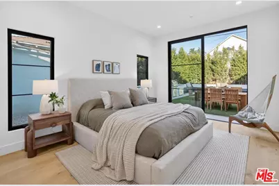 8404 Gonzaga Ave, Los Angeles, CA 90045 - Photo 23