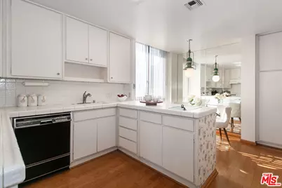 211 S Spalding Dr #503S, Beverly Hills, CA 90212 - Photo 11