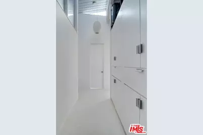 2262 Stradella Rd, Los Angeles, CA 90077 - Photo 17