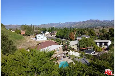 10648 Empire Dr, Pacoima, CA 91331 - Photo 7