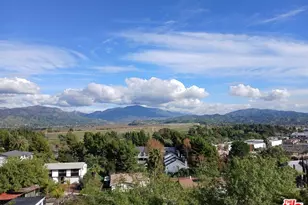 10648 Empire Dr, Pacoima, CA 91331 - Photo 5