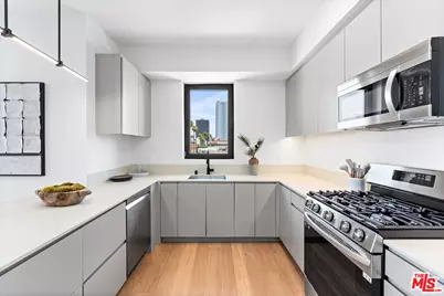 904 S New Hampshire Ave #310, Los Angeles, CA 90006 - Photo 9