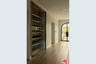 23236 Hatteras St, Woodland Hills, CA 91367 - Photo 13