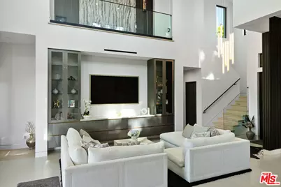 1367 Casiano Rd, Los Angeles, CA 90049 - Photo 9