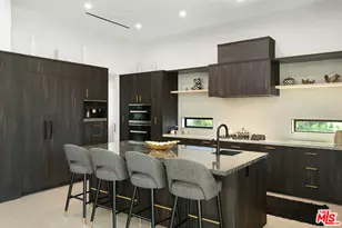 1367 Casiano Rd, Los Angeles, CA 90049 - Photo 15